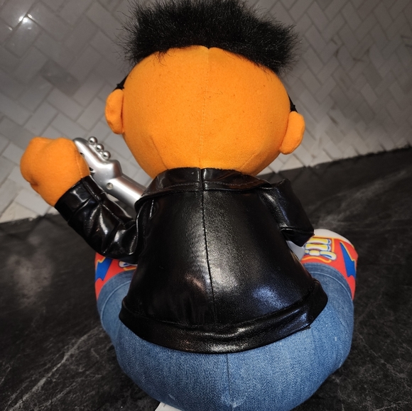 1998 Tyco Sesame Street Rock & Roll Ernie 13" Plush Doll playing Guitar sings - Picture 3 of 5